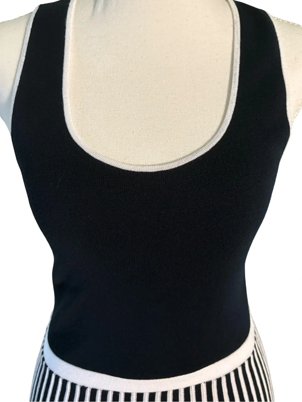 Banana Republic Classic Navy and White Striped Knit Fit & Flare Dress Size XS
